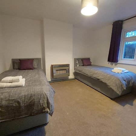 Villa Ingledene Wrexham Esterno foto